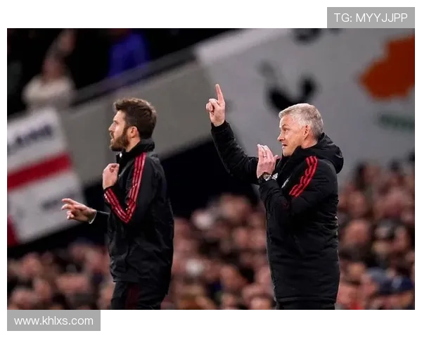 曼联谨慎决策卡里克避免重蹈索帅覆辙 曼联谨慎决策卡里克避免重蹈索帅覆辙